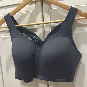 Victoria secret sports bra, max support